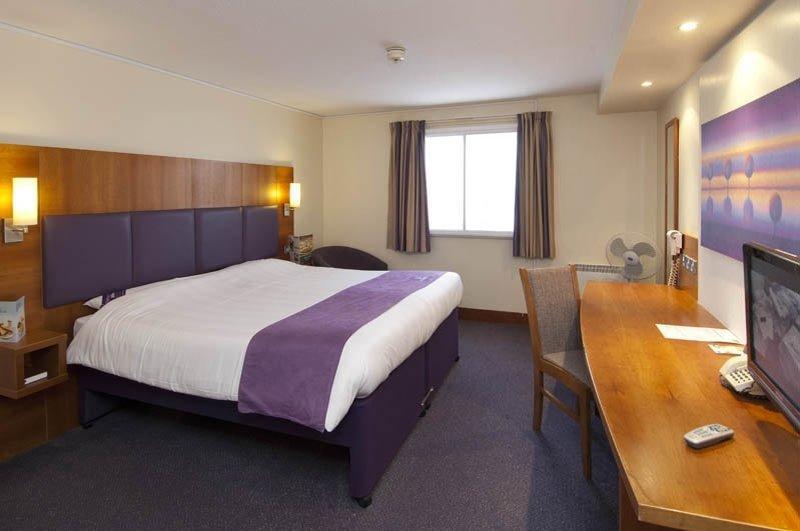 Premier Inn Newton Abbot Eksteriør bilde